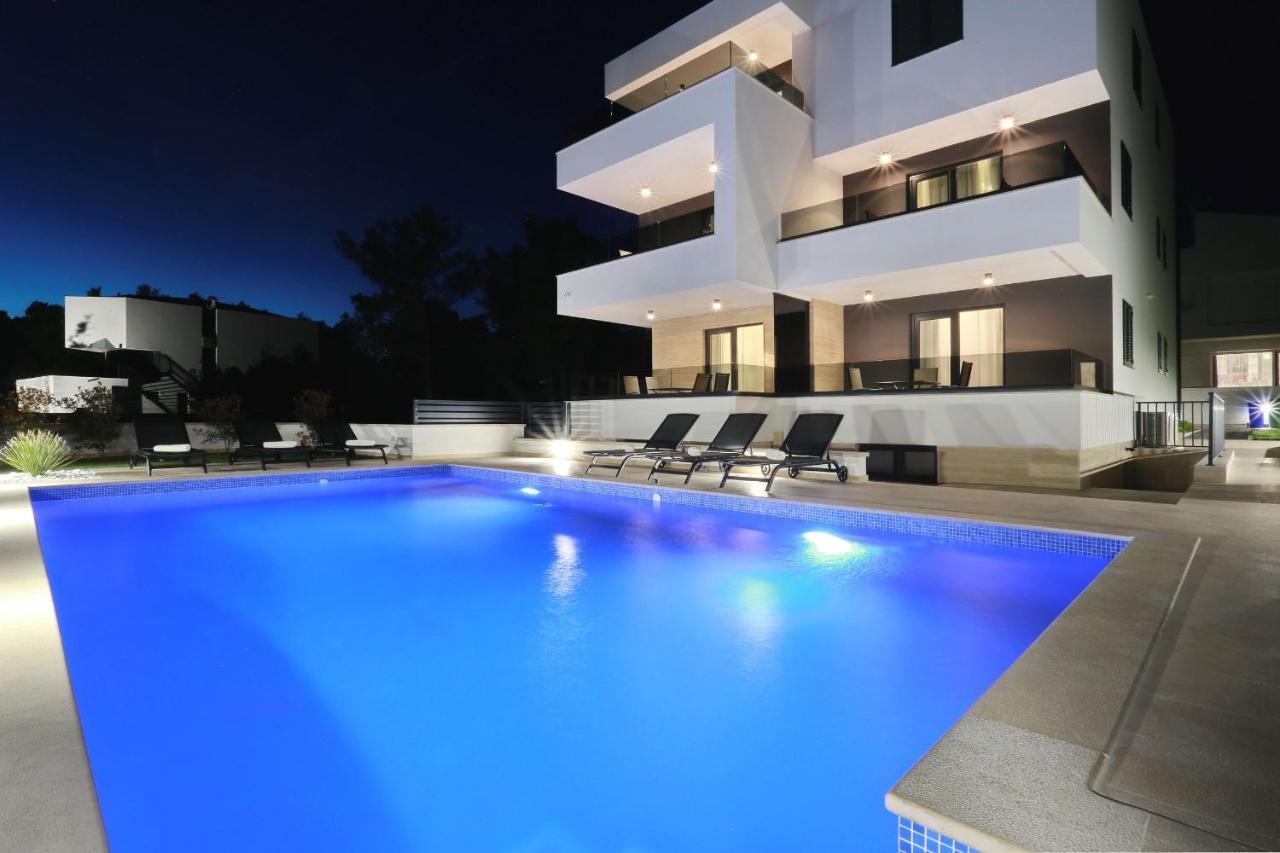 Villa Ankora 2 With Heated Pool Biograd Na Moru Esterno foto