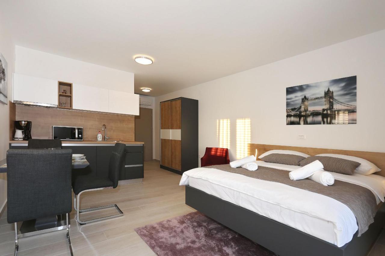 Villa Ankora 2 With Heated Pool Biograd Na Moru Esterno foto