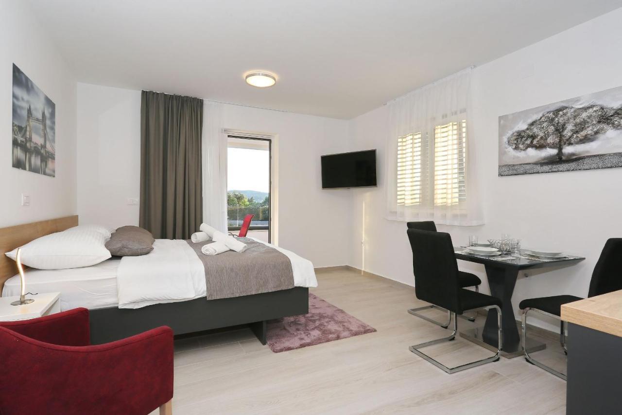 Villa Ankora 2 With Heated Pool Biograd Na Moru Esterno foto