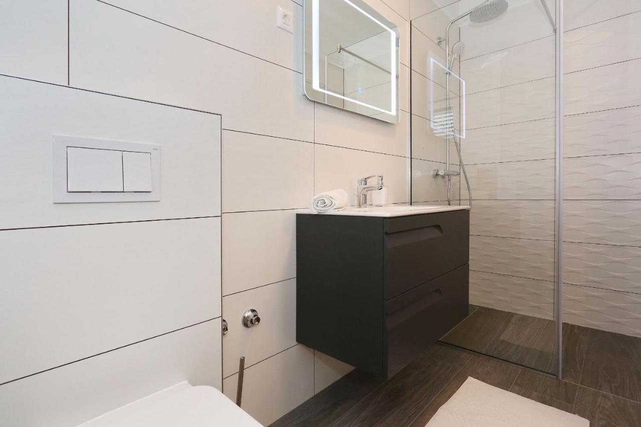 Villa Ankora 2 With Heated Pool Biograd Na Moru Esterno foto