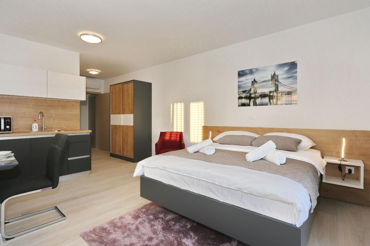 Villa Ankora 2 With Heated Pool Biograd Na Moru Esterno foto