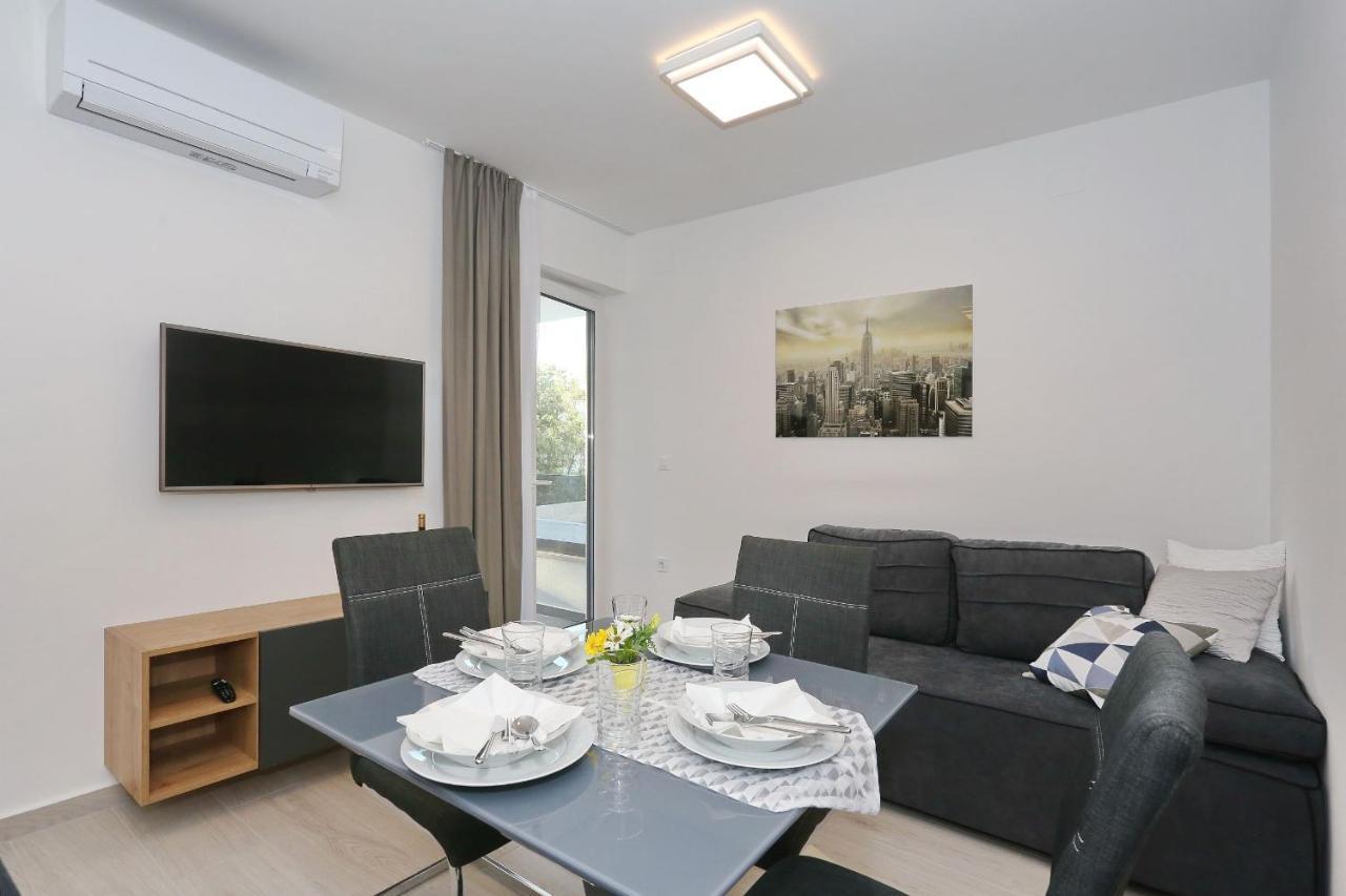Villa Ankora 2 With Heated Pool Biograd Na Moru Esterno foto